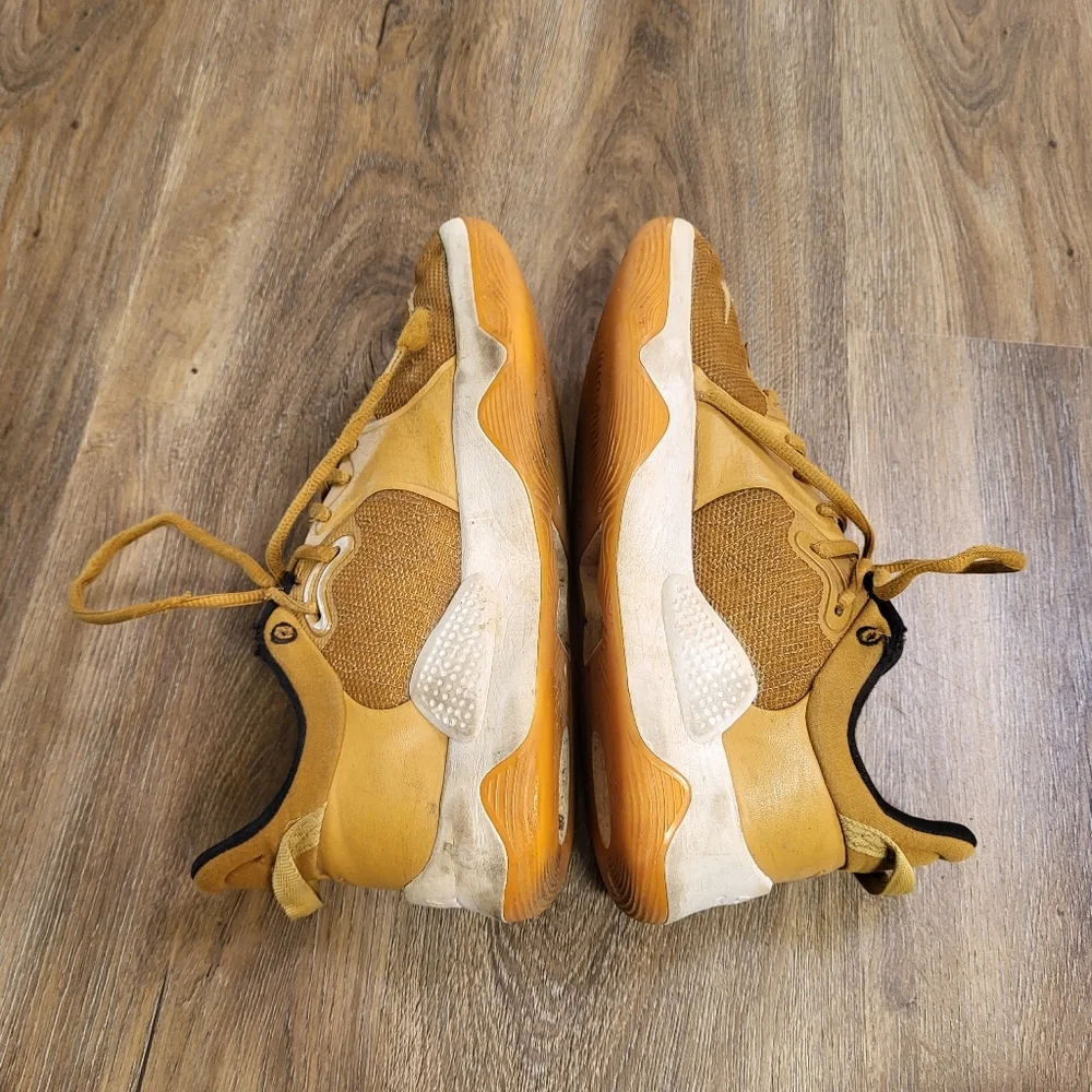 Nike PG 5 Wheat Mens Size 8 Basketball Shoes Sneakers FLAWED Paul George Gold